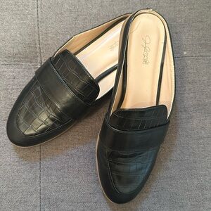 Size 7 black slip on loafers